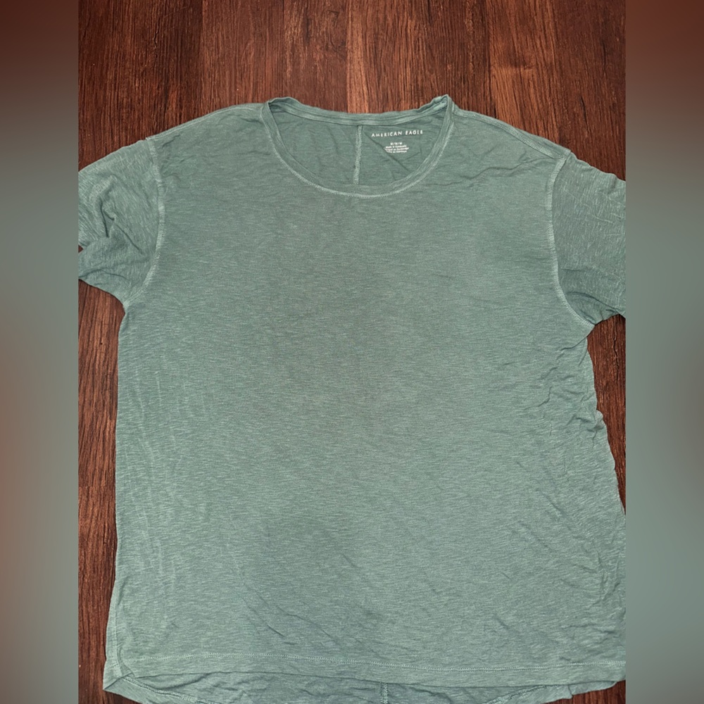 American Eagle Outfitters Soft Green Short Sleeve Tee